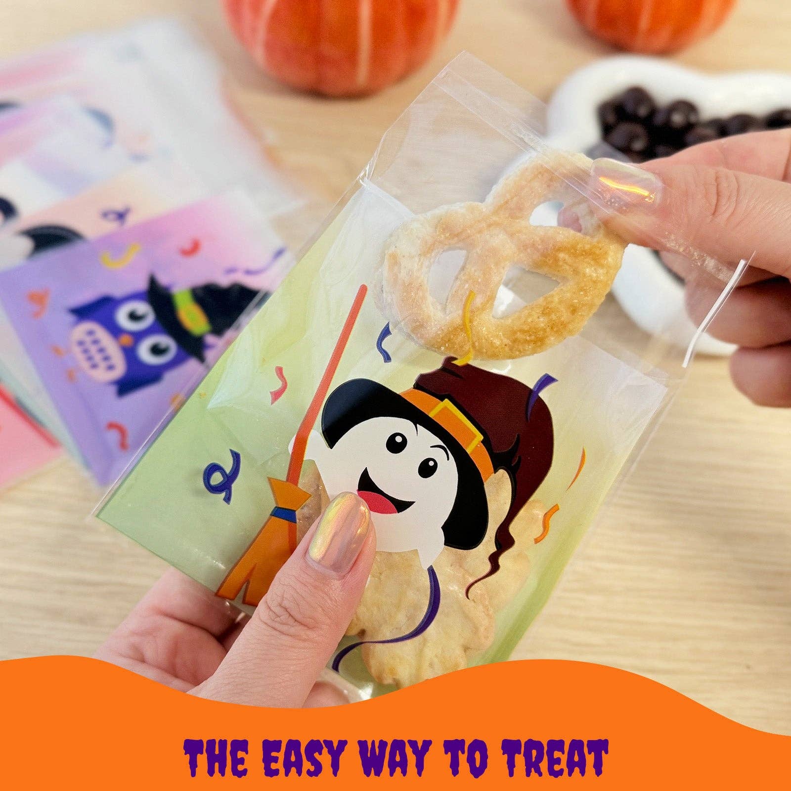 Wrapables.com - Wholesale Party Favor Bag/Box - Wrapables Transparent Self-Adhesive 4" x 4" Candy and Cookie Bags for Party Favors, Trick or Treating (100pcs), Halloween5