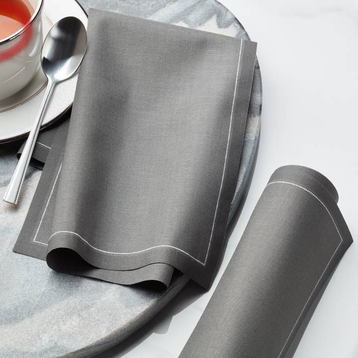 Serviettes de table en coton gris anthracite 12 unités pour la vente par MY DRAP