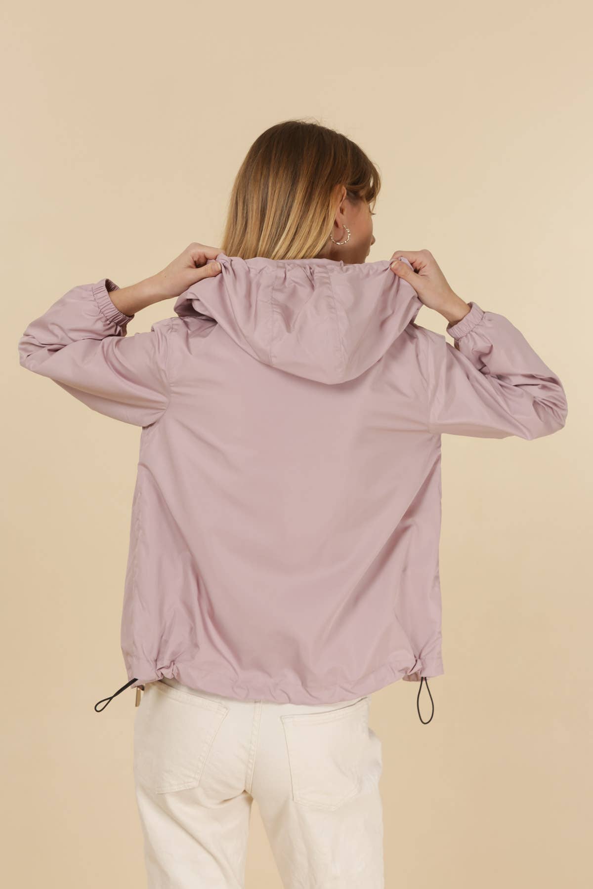 Attrait Paris - Wholesale Windbreaker - Women's - Short hooded windbreaker with colorful zip11