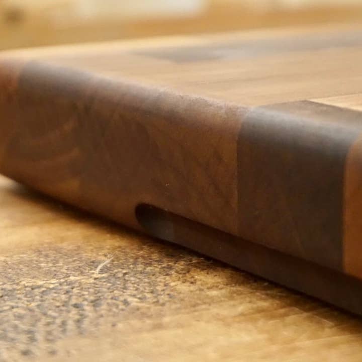 Melbourne Maker – wholesale Cutting board – Thick English Made Walnut Cutting Board Block Large3