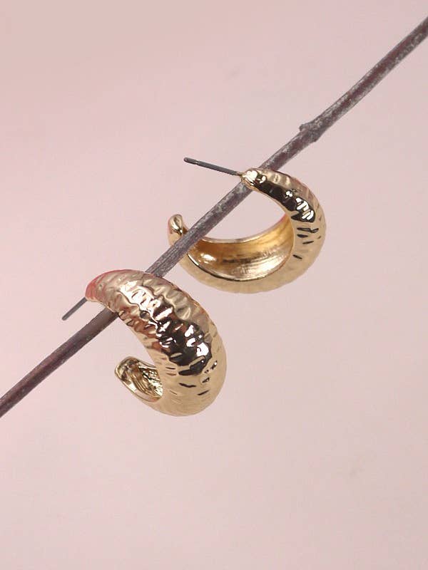 HAMMERED HOOP EARRINGS | 31E03939 for wholesale by JOSSLYN by wall to wall