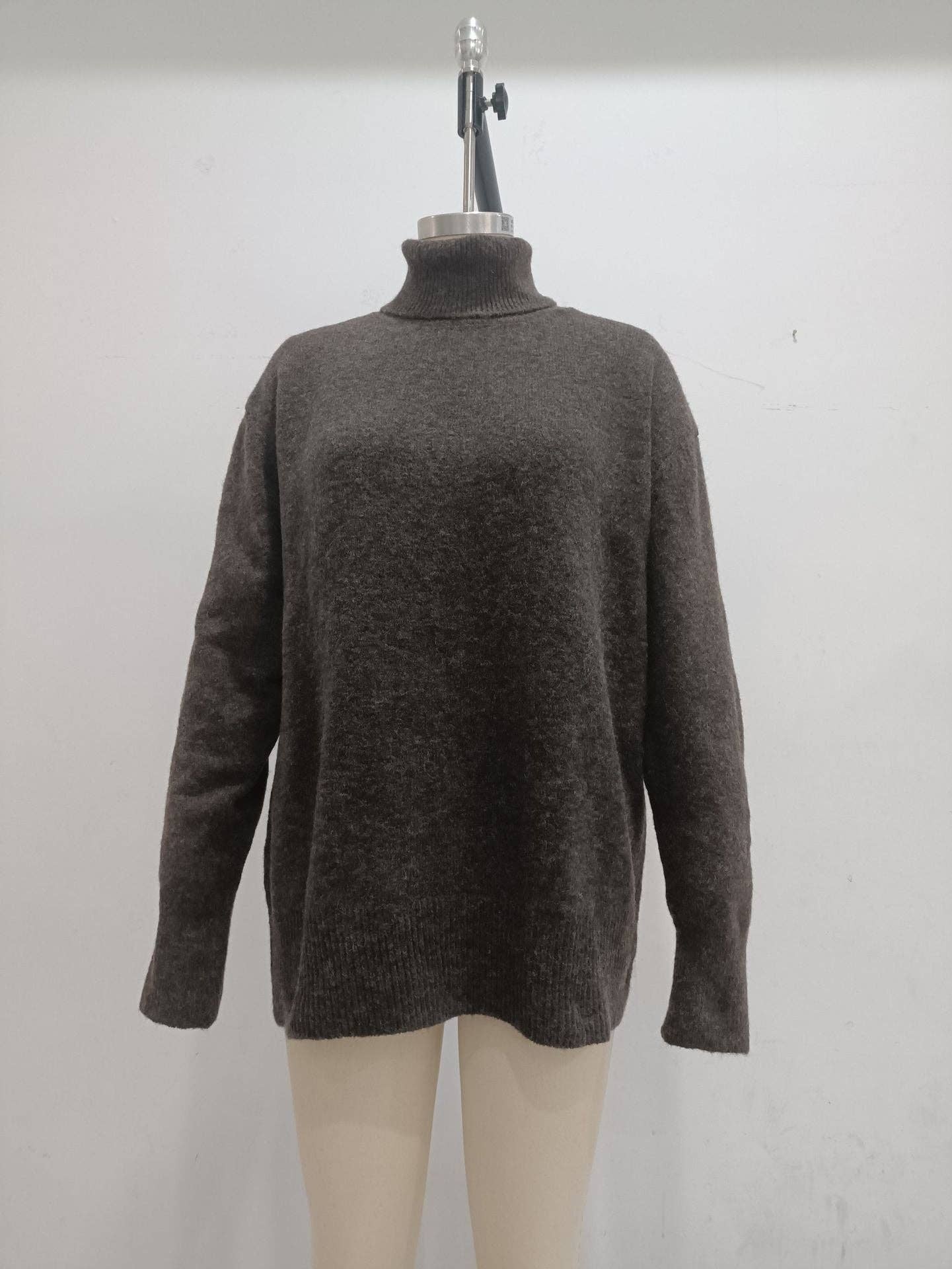 Marayn - Wholesale Knitted jumper – Women′s - Cozy Oversized Turtleneck Knit Sweater for FallWinter30