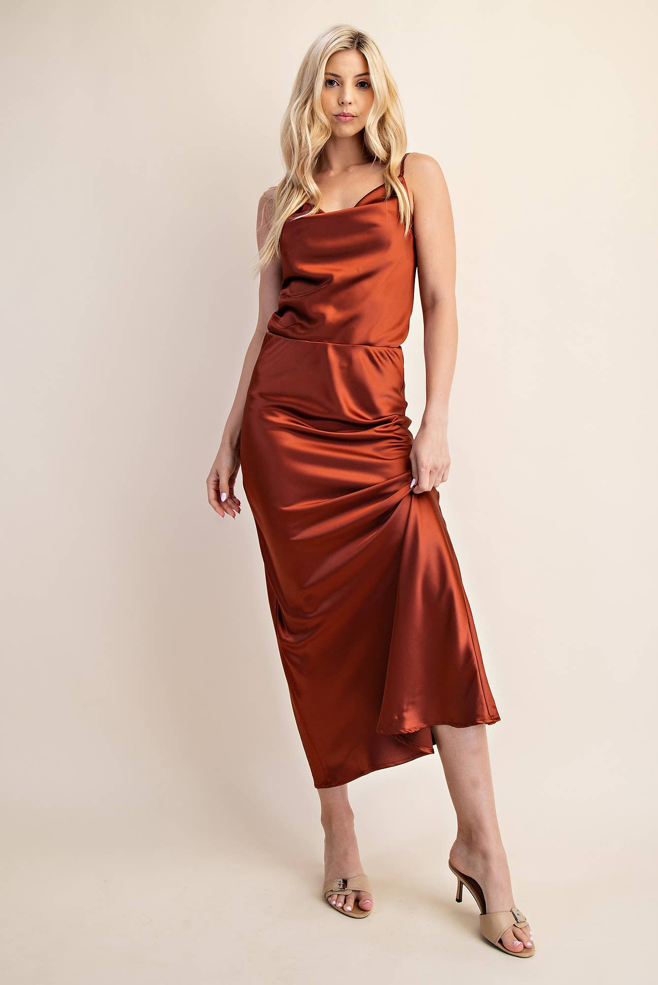 Glam - Wholesale Skirt - Women's - Waist Elastic Band Midi Satin Skirt11