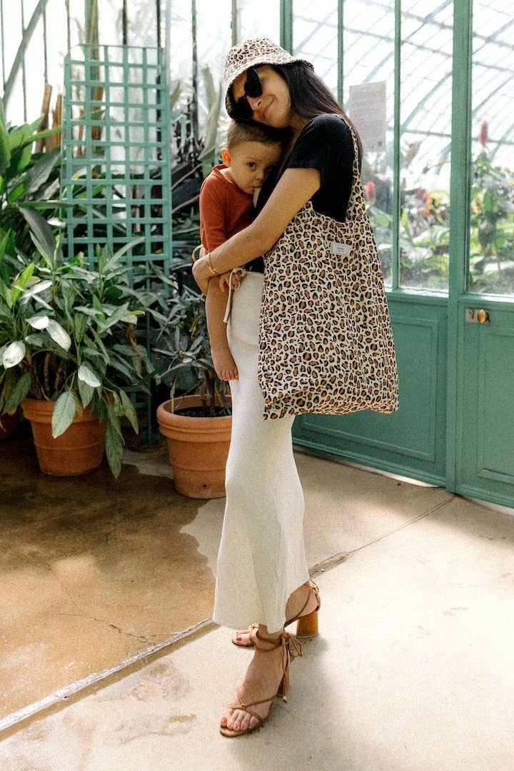 beige ecru Graou tote bag for wholesale on Faire1