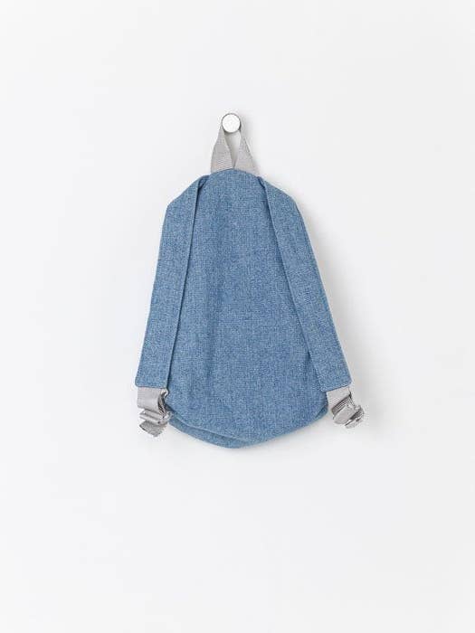 Backpack White Flowers and Petals for wholesale by Pêra Doce