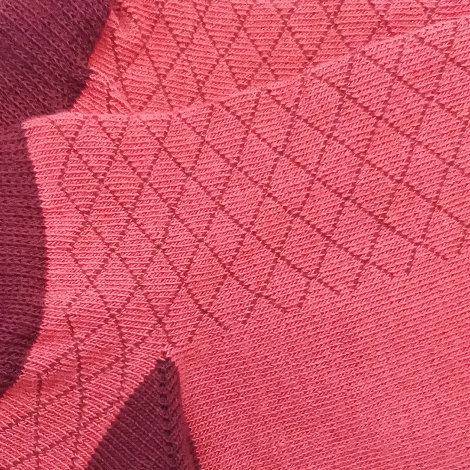 Écarlate-Bordeaux Chaussettes cheville MissCalcetin motif losanges corail-bordeaux en vente sur Faire2