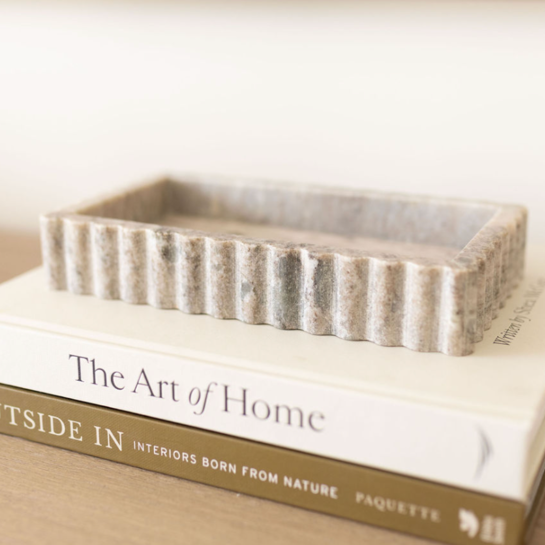 Luxe B Co – wholesale Decorative tray – Scalloped Marble Fluted Bridge Tray Beige Gray1