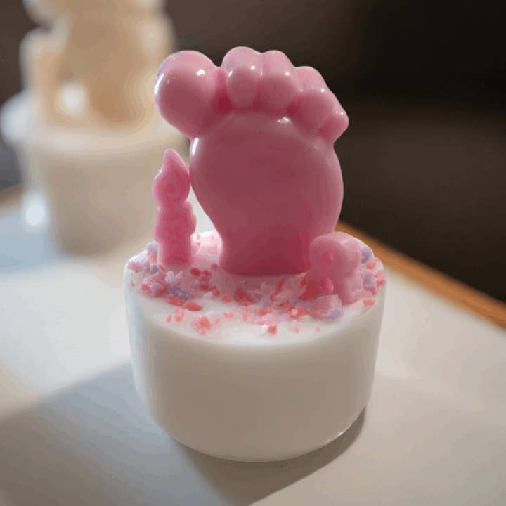 Tiny Toes Geburtstagskerze von Scent Fusion Candles für den Großhandel von Scent Fushion Candles