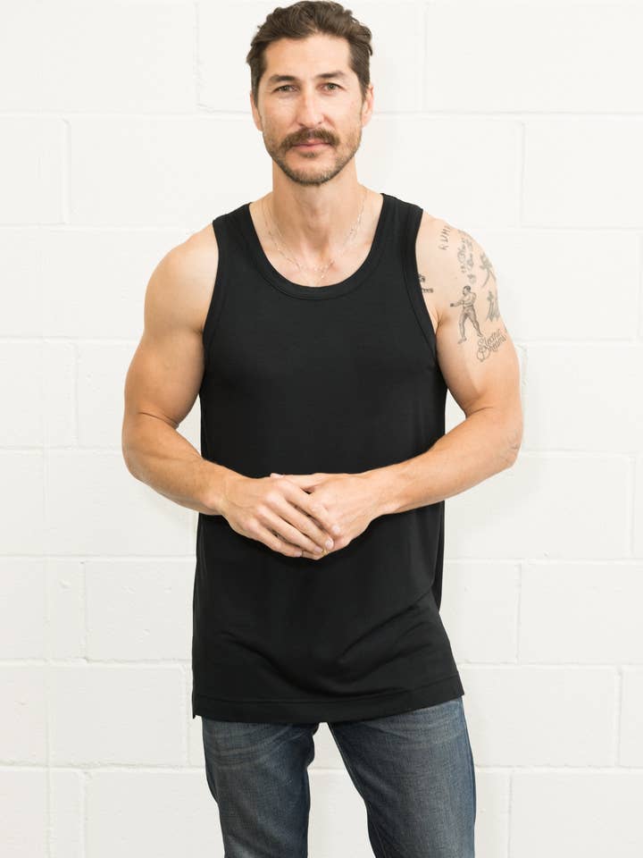 Camiseta sin mangas Hi-Lo de modal para hombre para venta al por mayor de Mika Jaymes