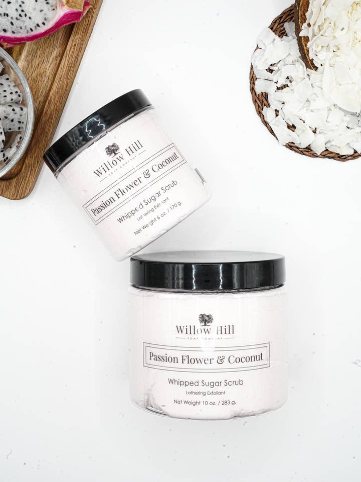 Vispad sockerskrubb med passionsblomma och kokos för wholesale av Willow Hill Soap Company