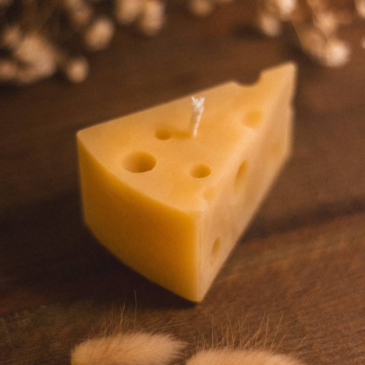 The Ramblin' Bee - Wholesale Novelty Candle - Cheese Wedge Candle1