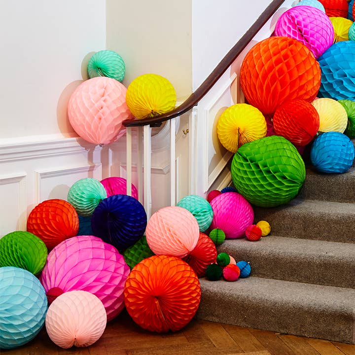 studio THIE - Wholesale Ornament set - Honeycomb Ball 8cm Rainbow, Set of 61