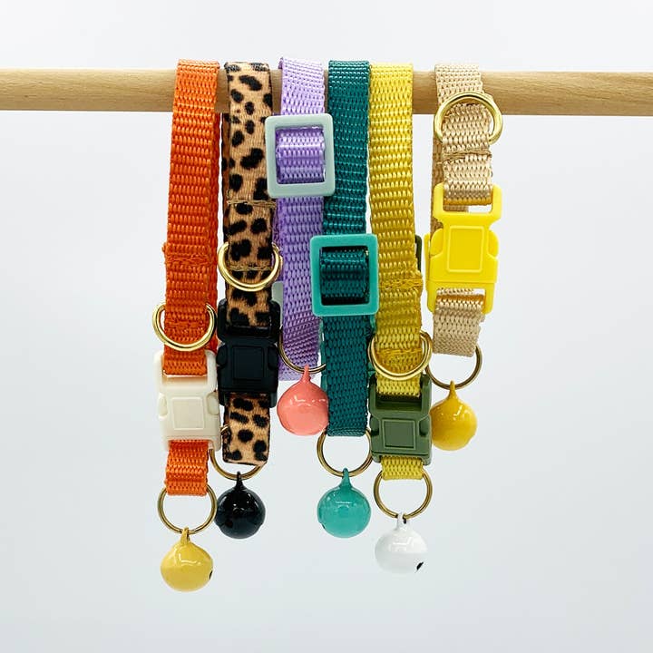 Breakaway kattenhalsbanden voor wholesale door Major Darling