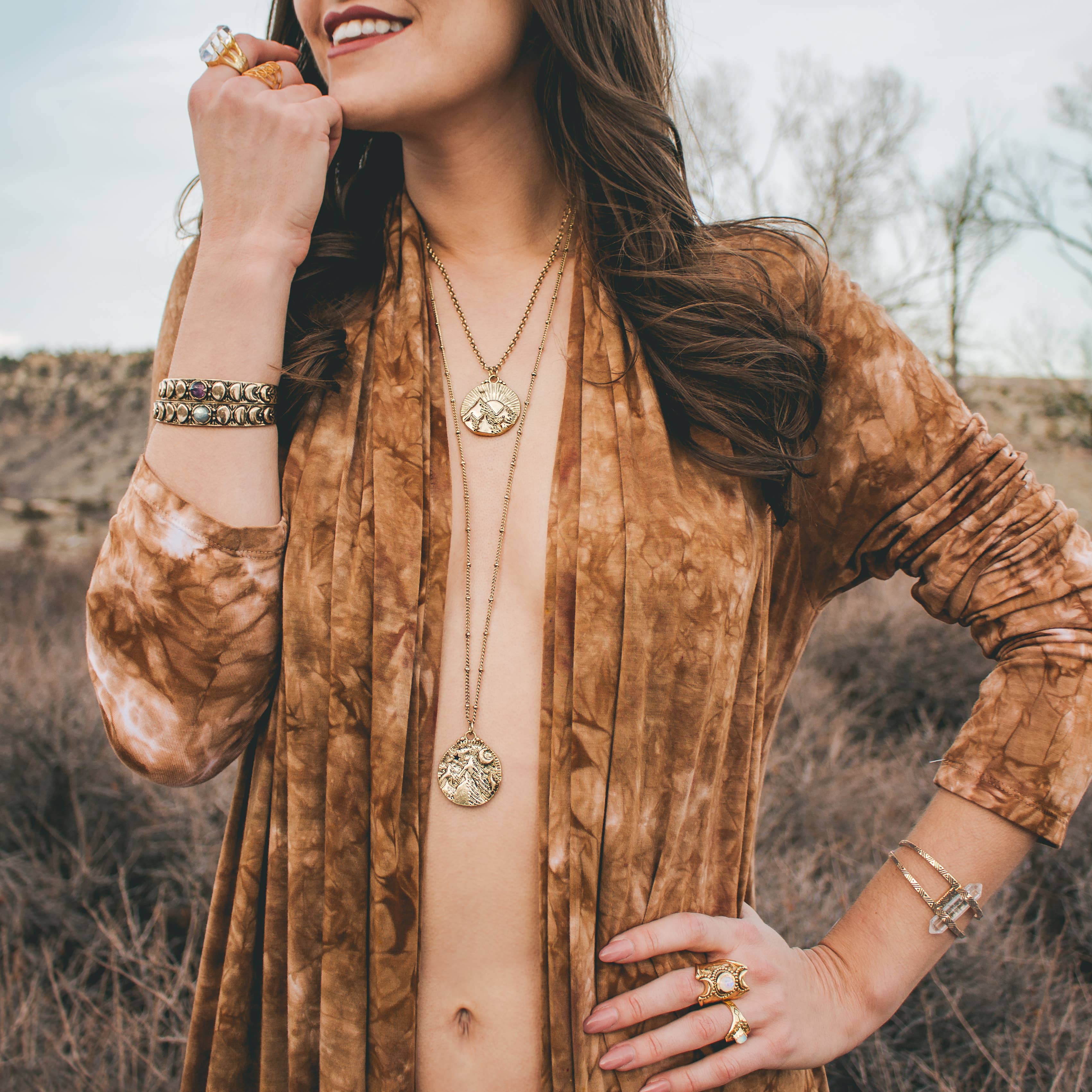 Hiouchi Jewels | Rose & Bolt Grateful Dead Jewelry – wholesale Hänge-/berlockhalsband – Solens Berg Halsband | Guld7