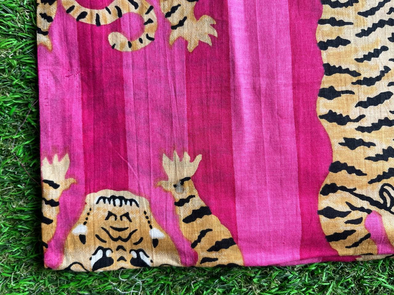 Bhawana Handicrafts – Großhandel Textilfarbe – Stoffvorhänge mit Tigerdruck, Taschen, Stoff zur Herstellung von Kleidern, Stoff 2