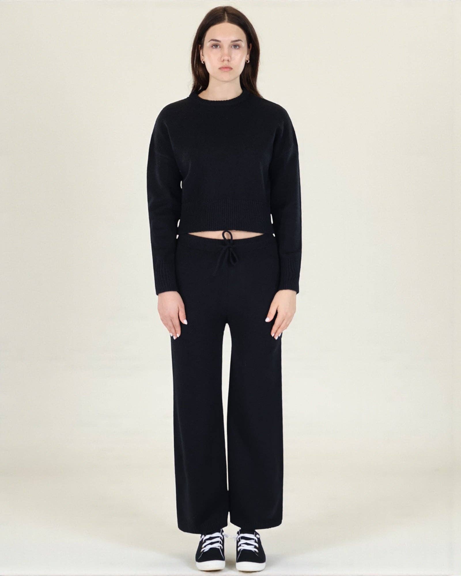 Royal Threads – wholesale Lounge set – Women's – Women’s Knit Two-Piece Set Cropped Hoodie with Wide Leg Pants0