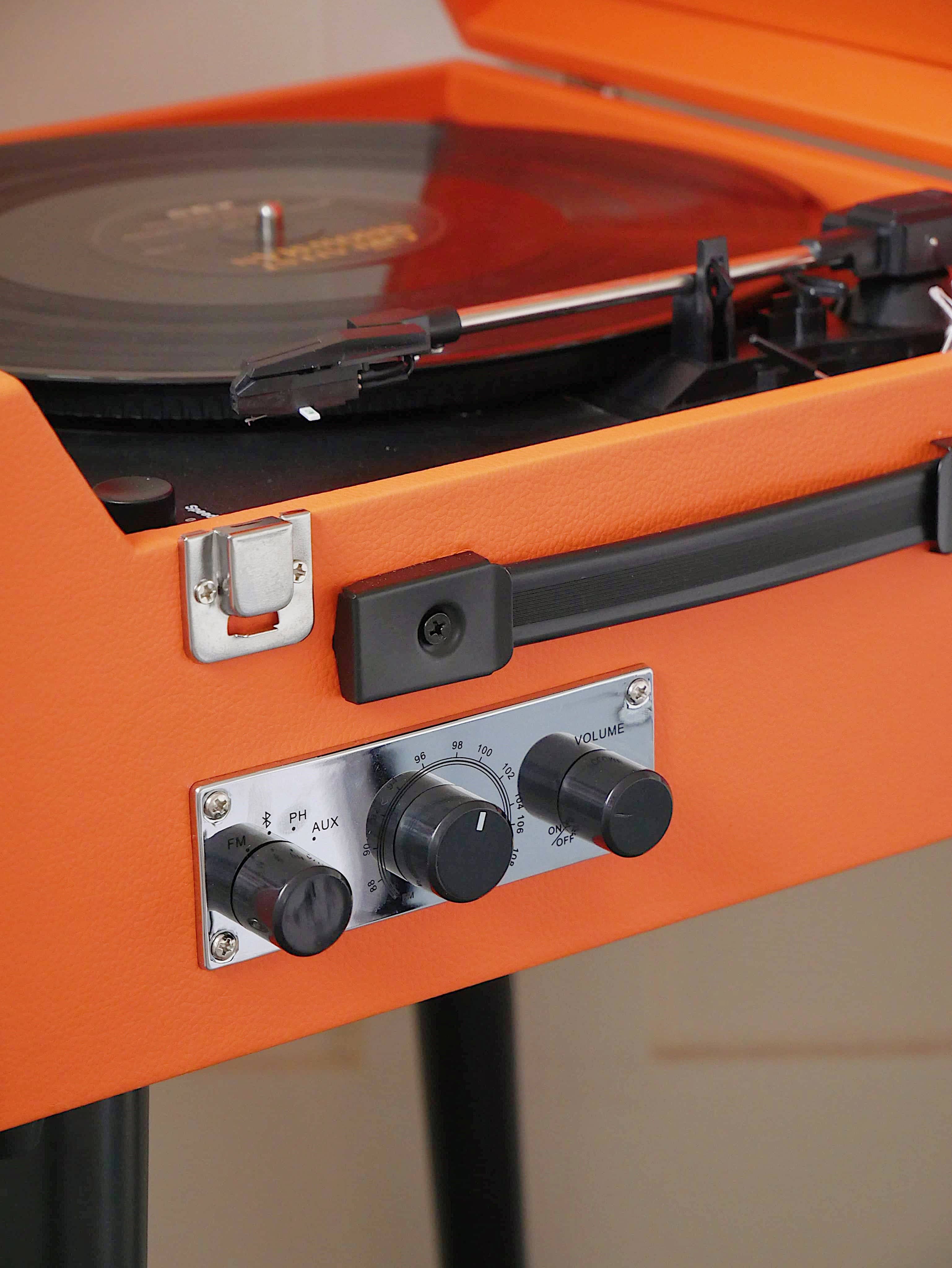 Steepletone UK Ltd - Wholesale Speakers - Retro Record Player on Legs - With Bluetooth and Radio7