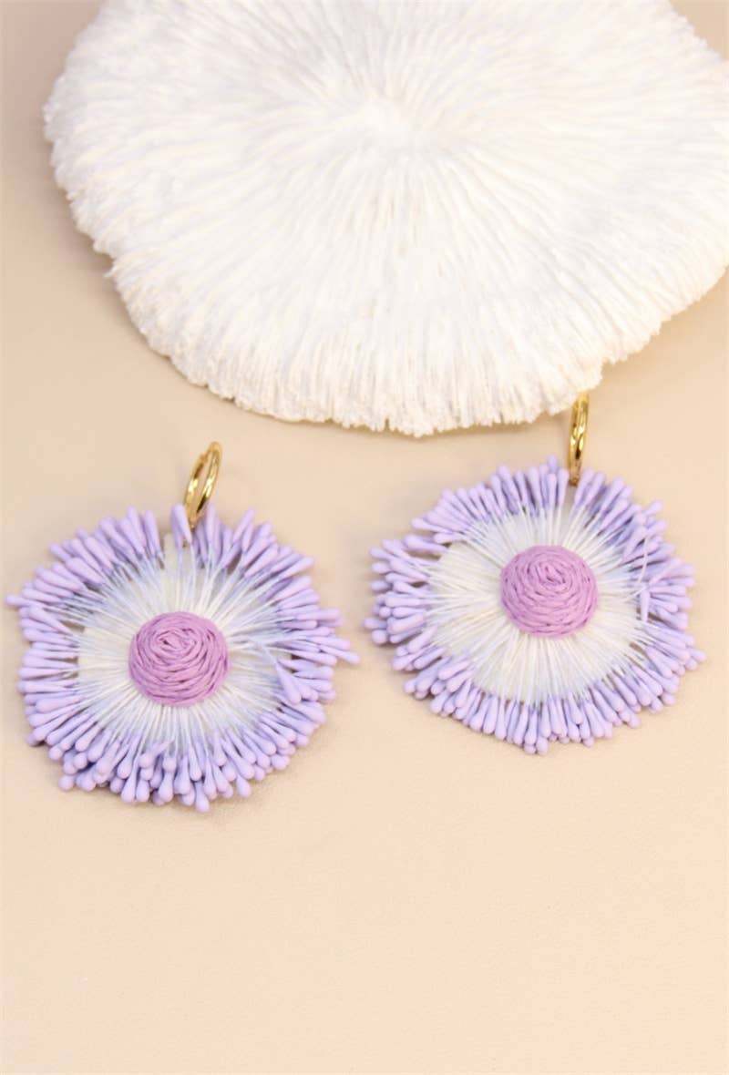 BELLISSIMA BIJOUX – Großhandel Ohrhänger – Boho-Blumenohrringe aus geflochtener Raffia8