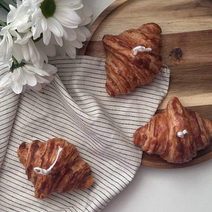 PRIM Candles - Venta al por mayor Velas de diseño llamativo - Vela de cera de soja vertida a mano con aroma a croissant