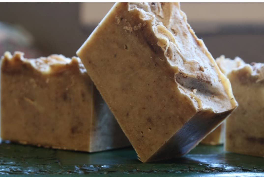 Essence Botanicals – wholesale Tvål – Kakao, Ricinolja, Frankincense N Myrra Tvål1