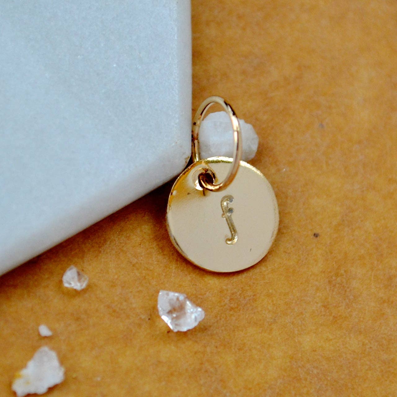 Foamy Wader - Venta al por mayor Abalorios/colgantes individuales - Set de abalorios con letra cursiva en minúscula, con letra cursiva, triple metal23