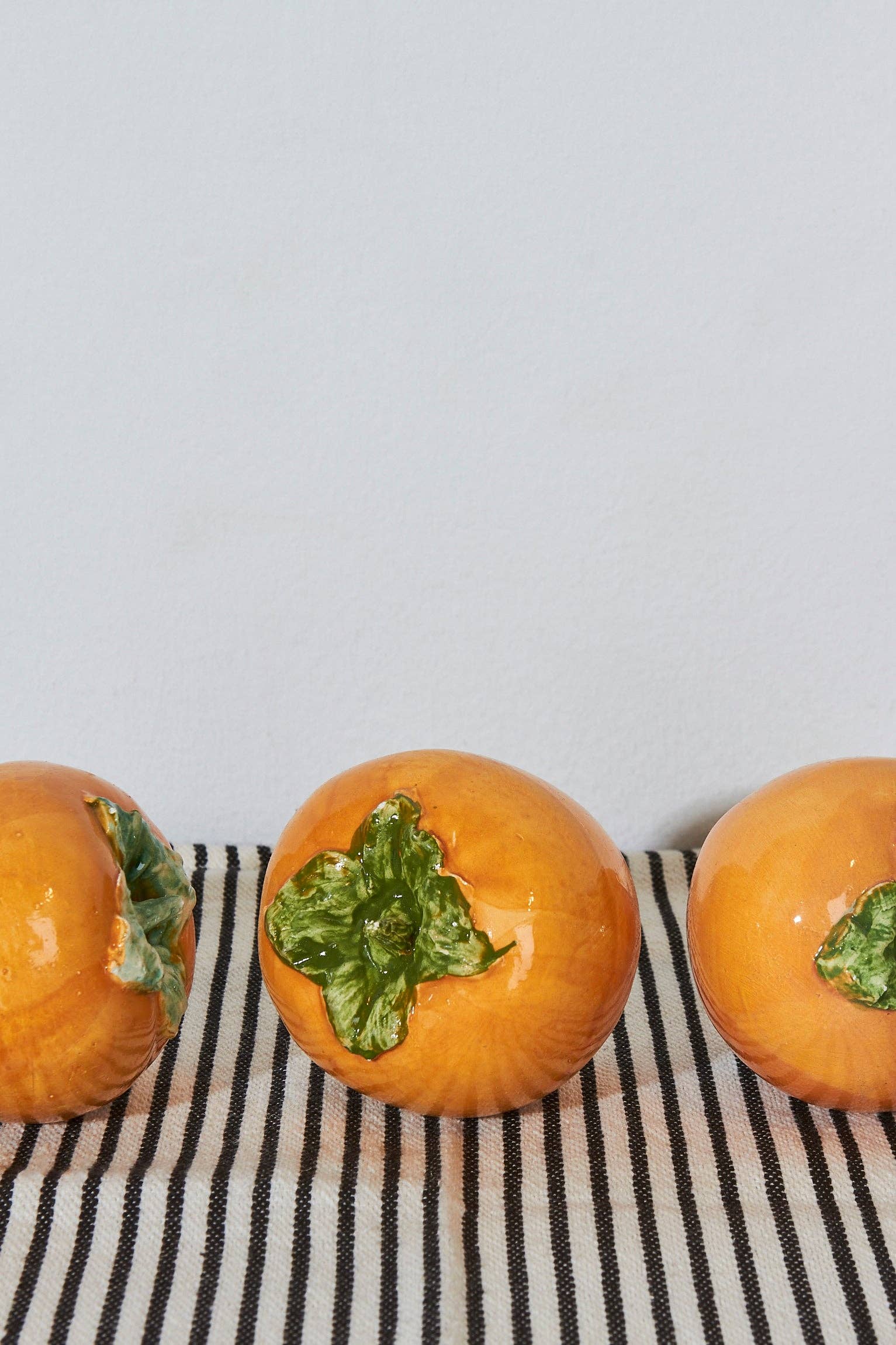 Eturel Madrid - Wholesale Decorative Tabletop Object - Glazed ceramic replica persimmon