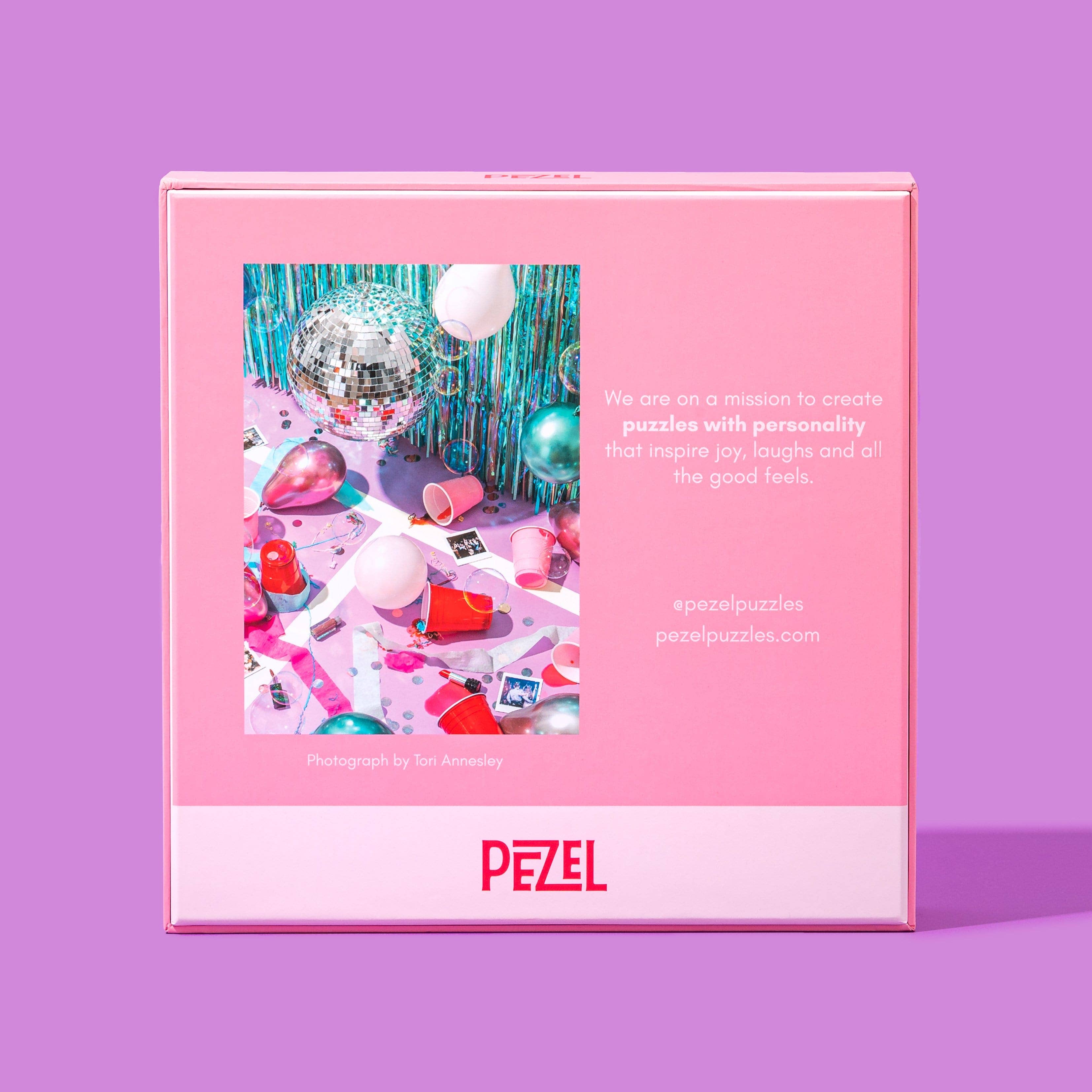 Pezel Puzzles - Wholesale Puzzle - Adult - Ball Is In Your Court | 1000 Piece Puzzle w/ Canvas Bag5