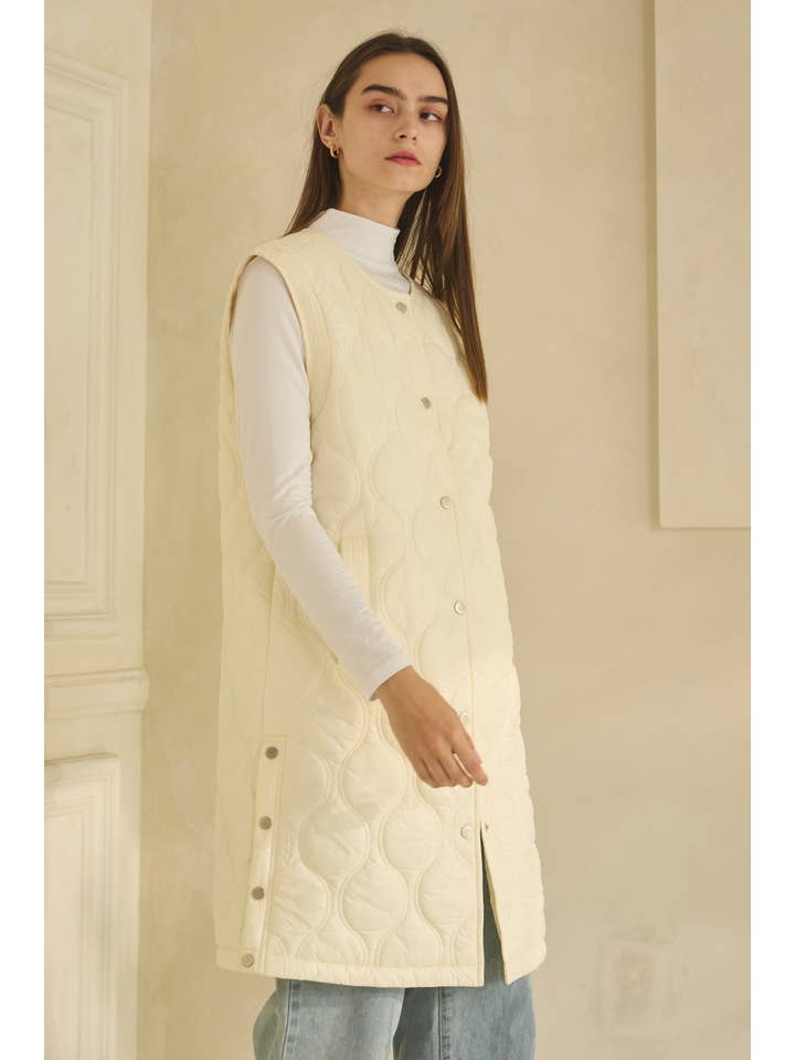 Oddi - Wholesale Outerwear Vest - Women's - Plus Quilted Vest Jacket - Front Snap Button Closure10