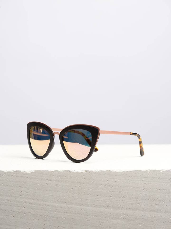 Dzukou New York Fling - Gafas de sol de madera para mujer para venta al por mayor de Dzukou B.V.