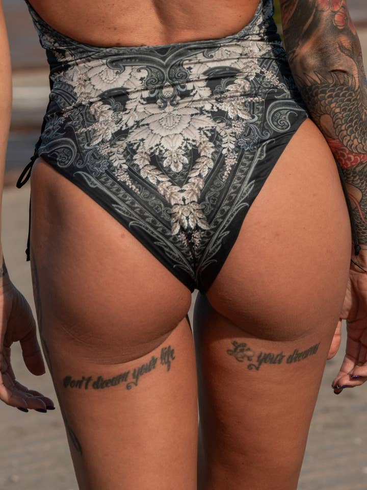 Fashion Roots - Wholesale One Piece Swimsuit - Women's - ONE-PIECE SWIMSUIT WITH ZIP AND SIDE TIES – FROZEN LOTUS15