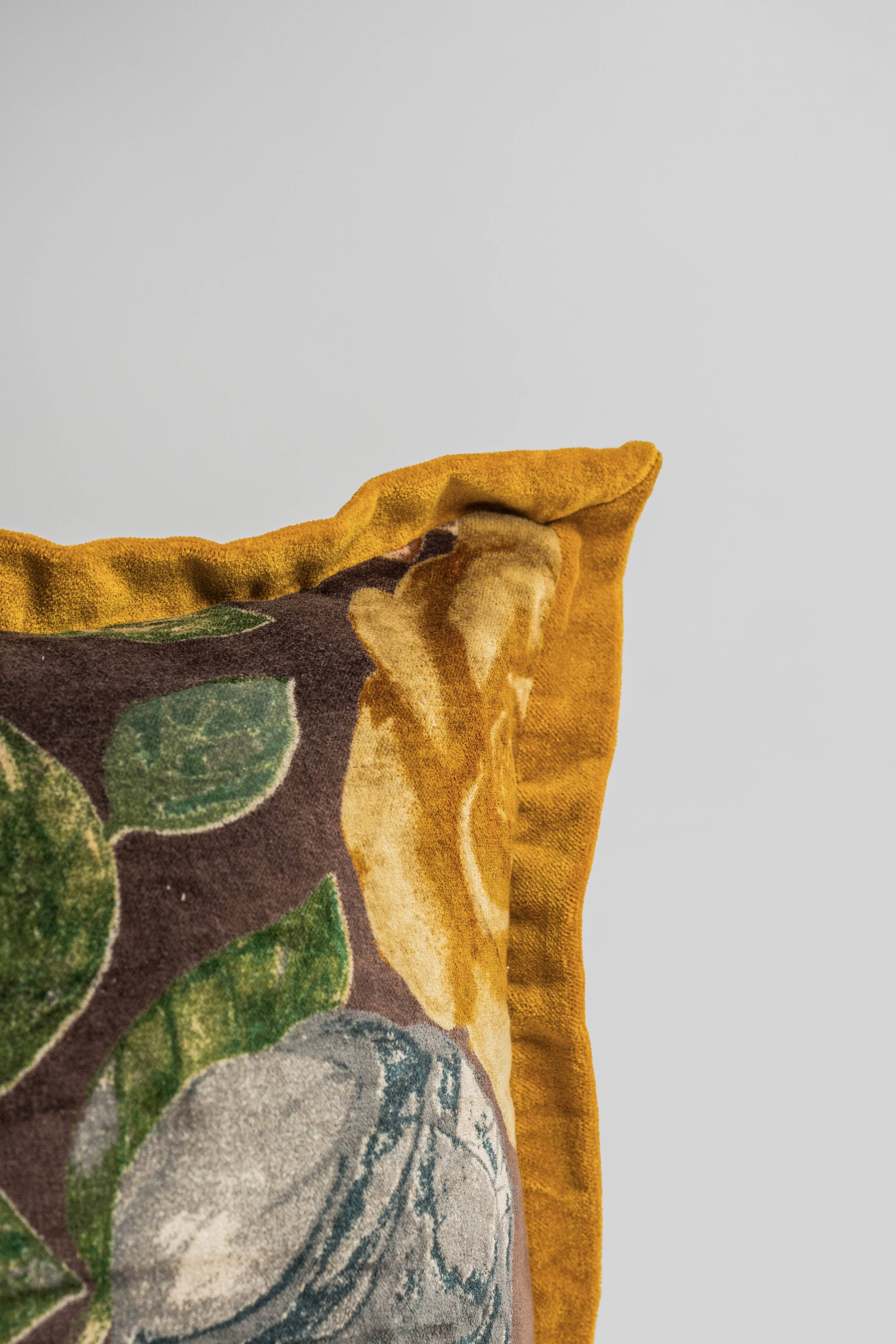 Atolia Designs – Großhandel Stuhlkissen – Goldene Samtrose Kissen mit Füllung2