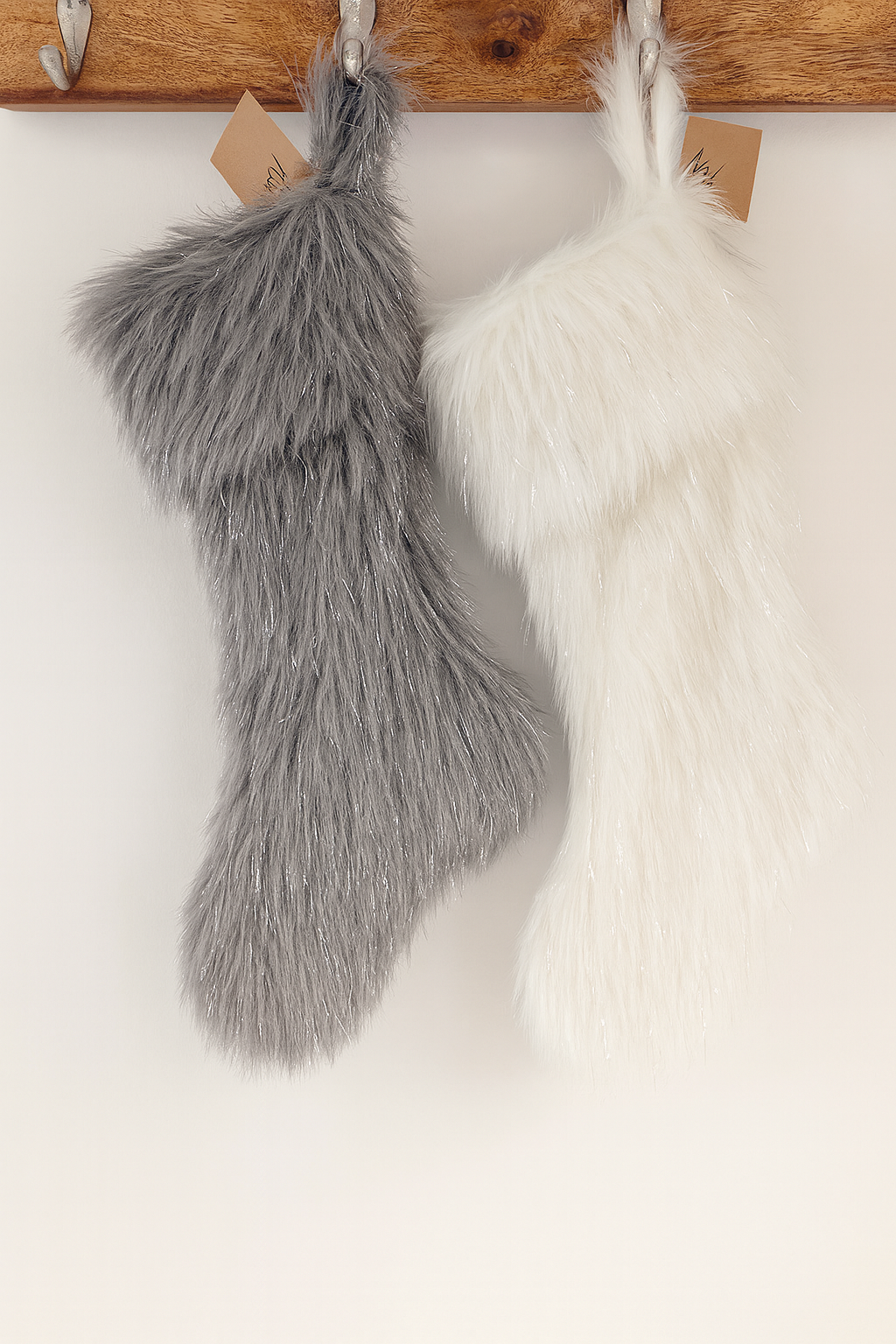 Fennco Styles - Vente Collants festifs - Chaussette de Noël en fausse fourrure et fil lurex argenté4