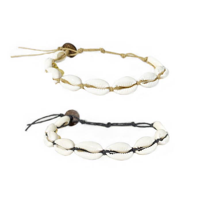 Braccialetti con Conchiglie di Ciprea (Confezione da 10) per la vendita all'ingrosso da parte di Lotus and Luna