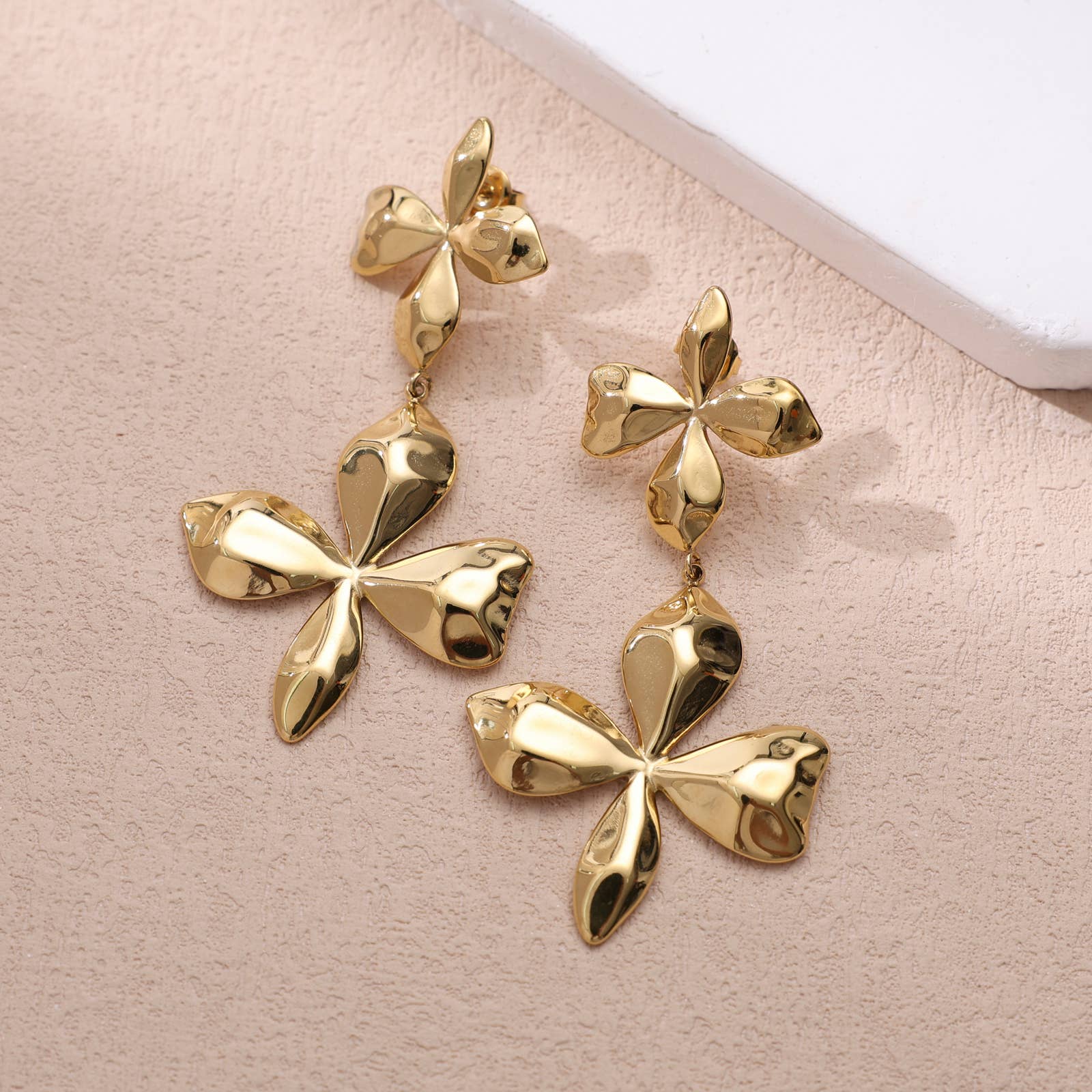 gult guld Bo Thérèse for engroshandel på Faire0