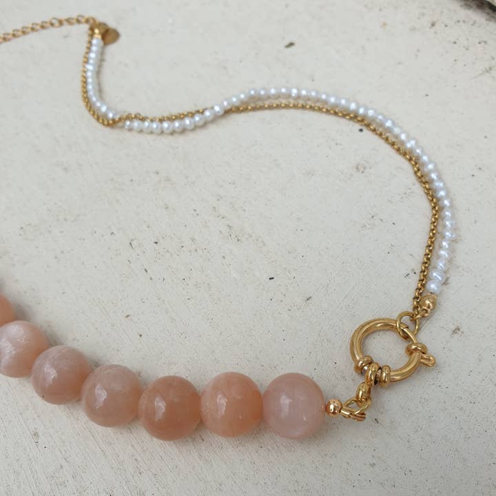 Silvan – Collar de piedra de luna rosa y perlas de agua dulce para venta al por mayor de matins parisiens