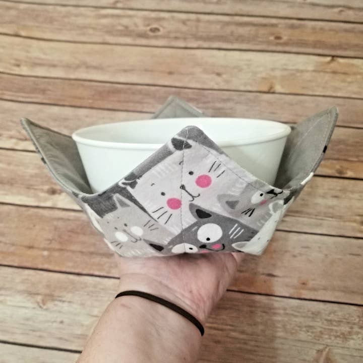 Burpie Bibs Boutique - Wholesale Oven Mitt/Pot Holder - Cat Bowl Cozy | Flower Cat Kitten Hot Pad | Padded Holder21