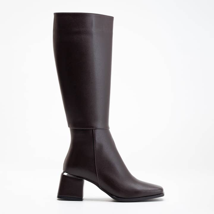 Anelise - Bottes hautes marron foncé pour la vente par Prologue Shoes