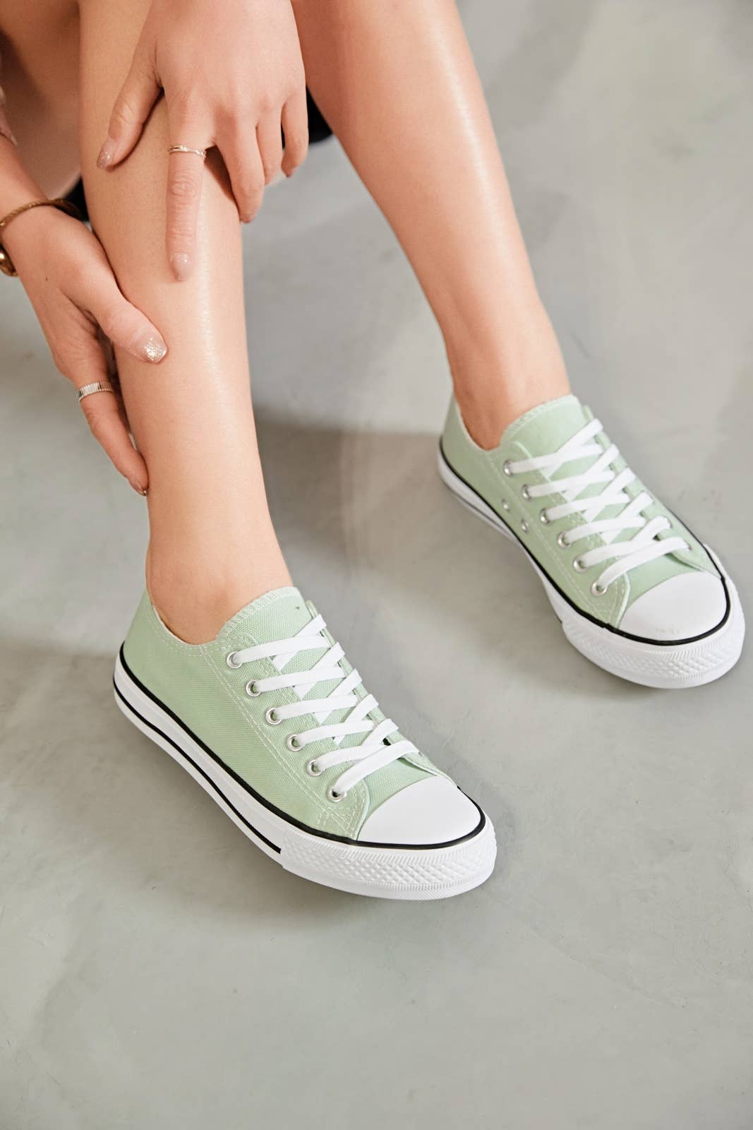 ERYNN - Wholesale Lifestyle Sneakers - Women's - lace-up sneakers - Opaline2