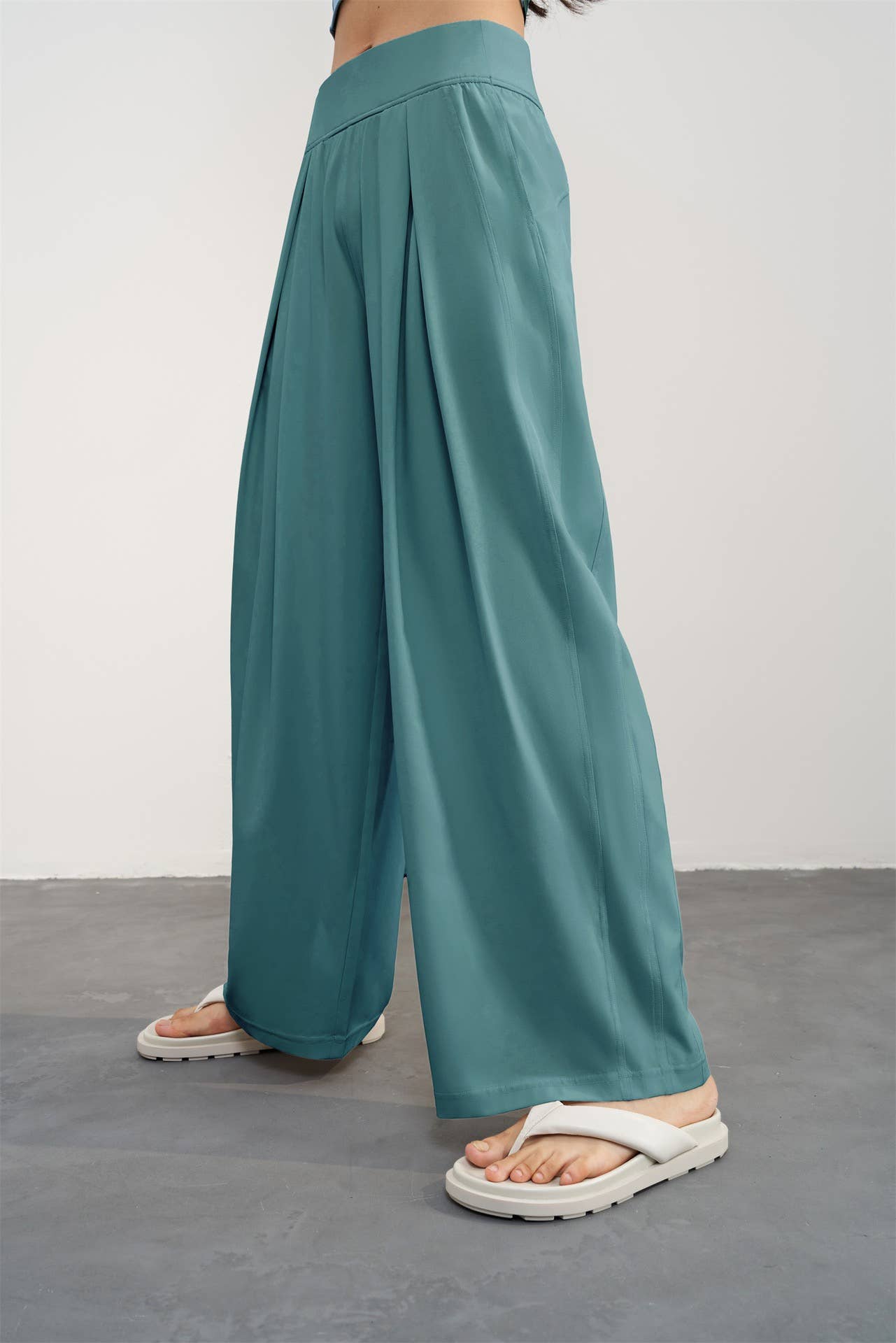 91thelabel – Großhandel Hose – Damen – Blise Airlight High Waist Loose Fit Yogahose10