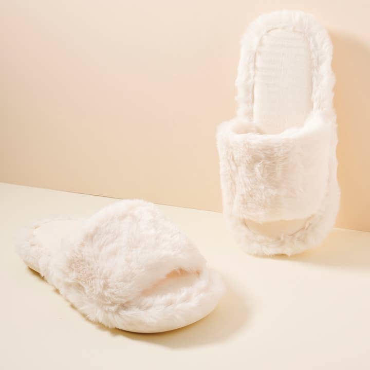 Lilla Haven - Wholesale Slippers - Women's - Open Toe Plain Fuzzy Slippers