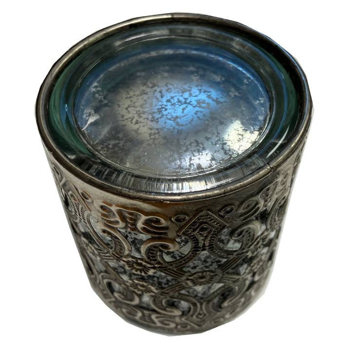 Will's Company - Wholesale Candle Holder - Elegant Metal & Glass Antiqued Silver Votive Candle Holder1
