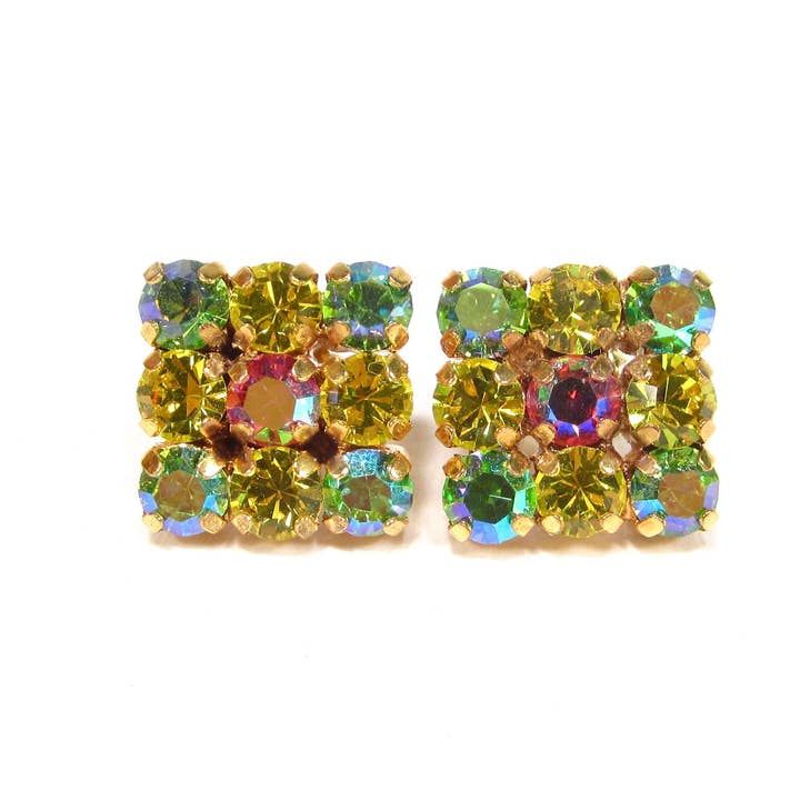 Sweet Square Stud Earrings Spring Earrings for wholesale by SoHo Schmuckmanufaktur