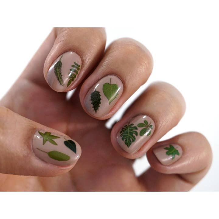 Stickers pour ongles Waterslide Feuilles et verdure pour la vente par FayDixonDesign