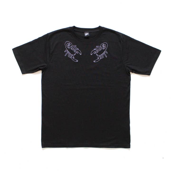 Cousins Collective – T-shirt – Unissexo por atacado – Camiseta unissex bordada tatuagem gola escorpião1