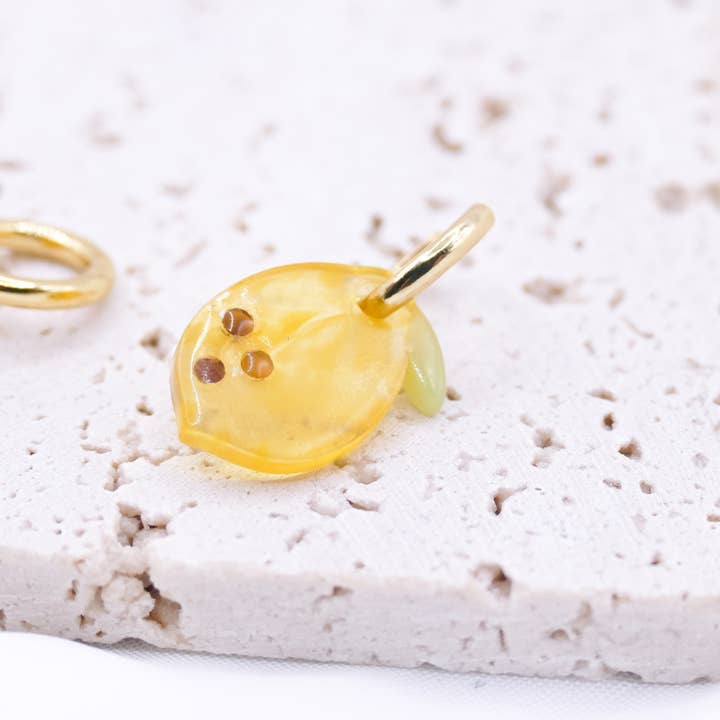 Tilda&Theo - Wholesale Huggie Earrings - Earrings Lemon Hoops made of Cellulose Acetate yellow lemons1