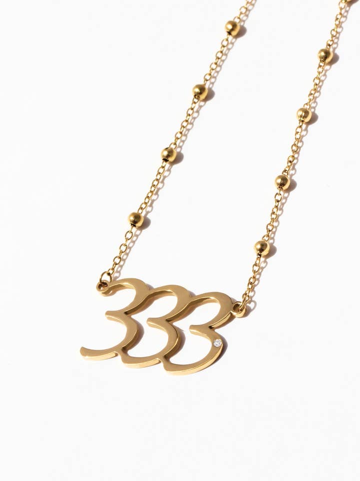 Awakening Necklace Engel Nummer 333 voor wholesale door Jackie Mack