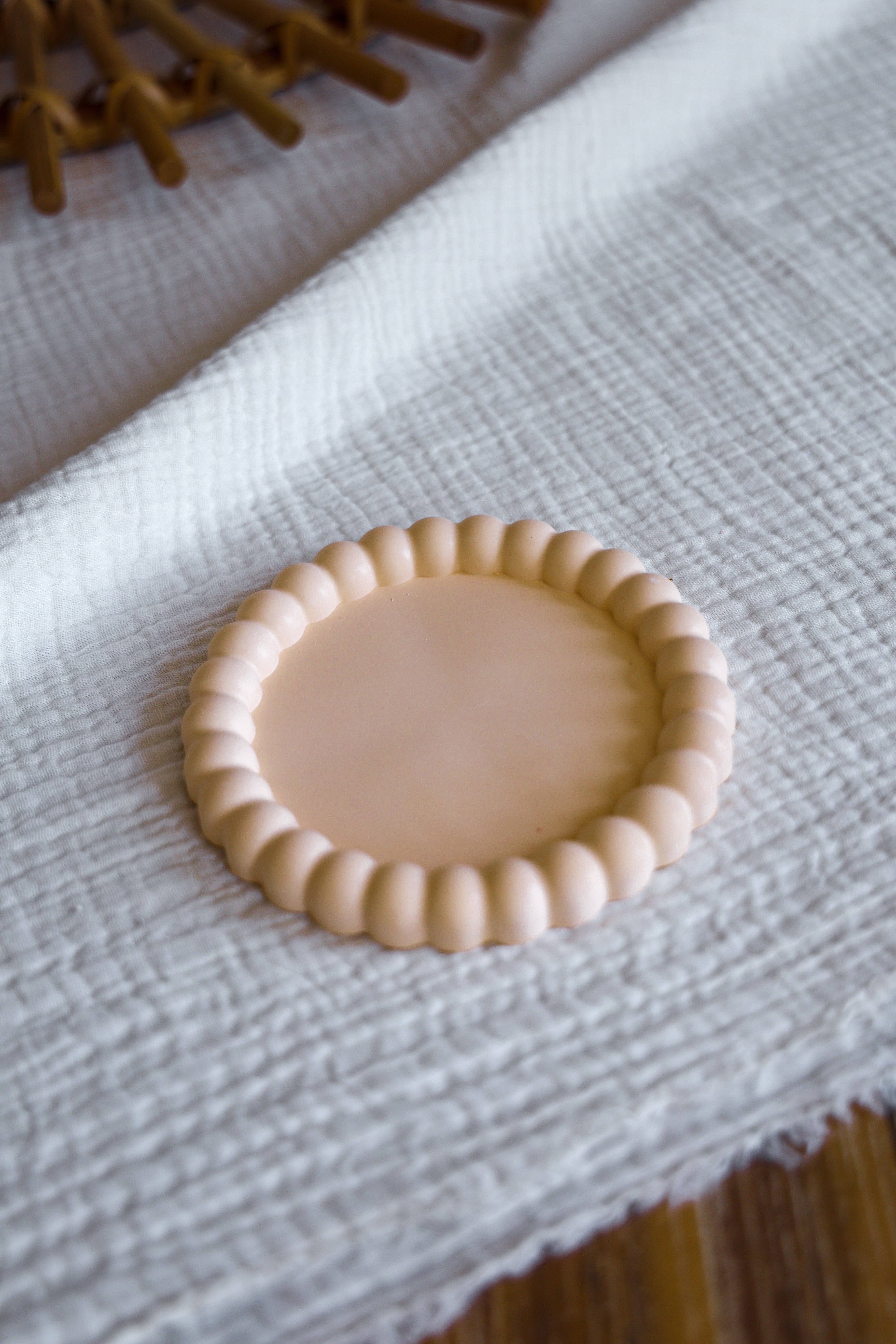 Niki Candle - Vendita all'ingrosso Portagioie - Vassoio rotondo artigianale con bordo a bolle stretto2