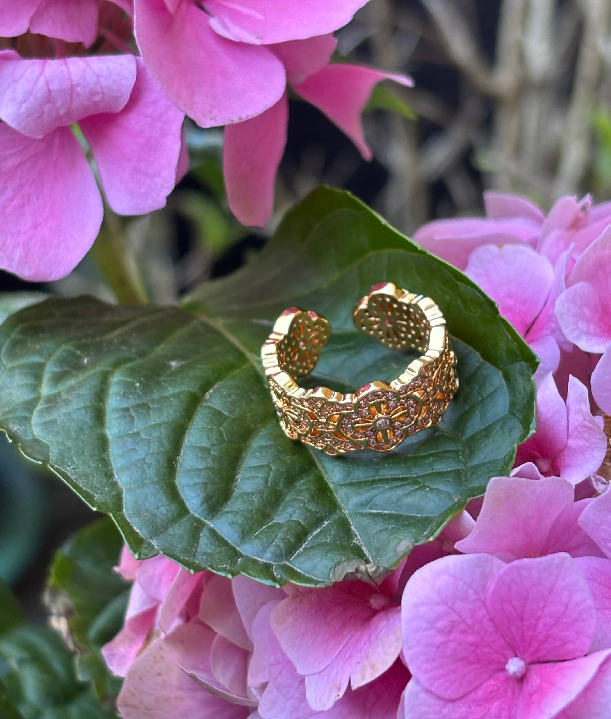 Ocean Ripples - Wholesale Multi-Stone Ring - 18ct Gold Plated Cubic Zirconia Flower Lace Ring 3