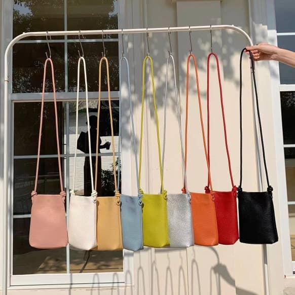 Pretty Persuasions - Wholesale Crossbody Bag - Women's - P25033 Small Crossbody Bag