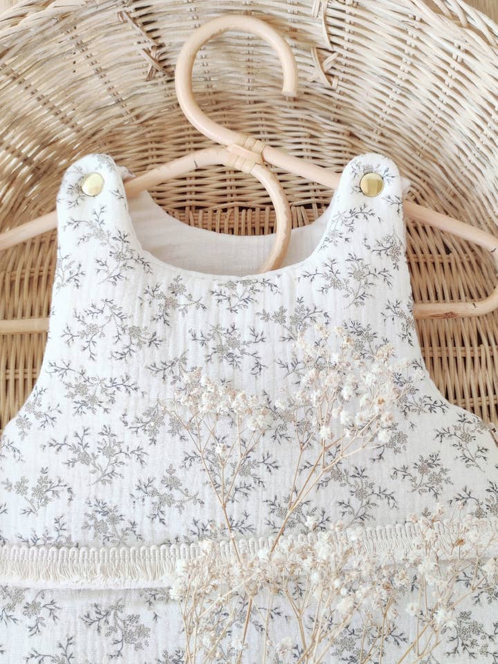 Les p'tites Merveilles de Bérénice - Vendita all'ingrosso Tutina (senza piedini) - Neonati - Sacco a pelo 0-3 mesi bohémien «Louison» in cotone biologico a doppia garza ecru con fiori2